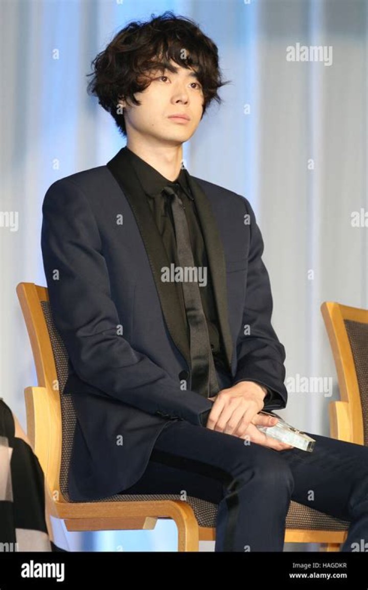 菅田将暉 身長は176cm？公称と語りから読み解く“見え方”の理由